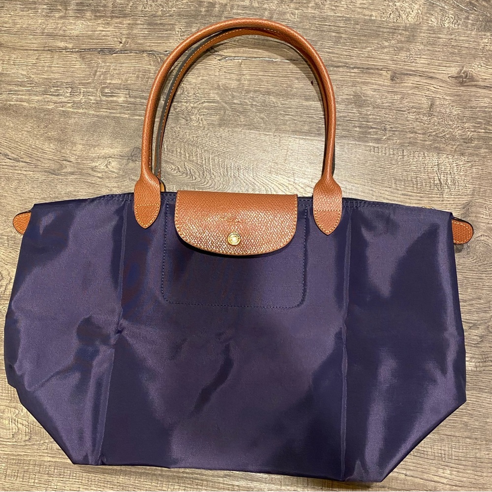 NWOT- navy blue Longchamp